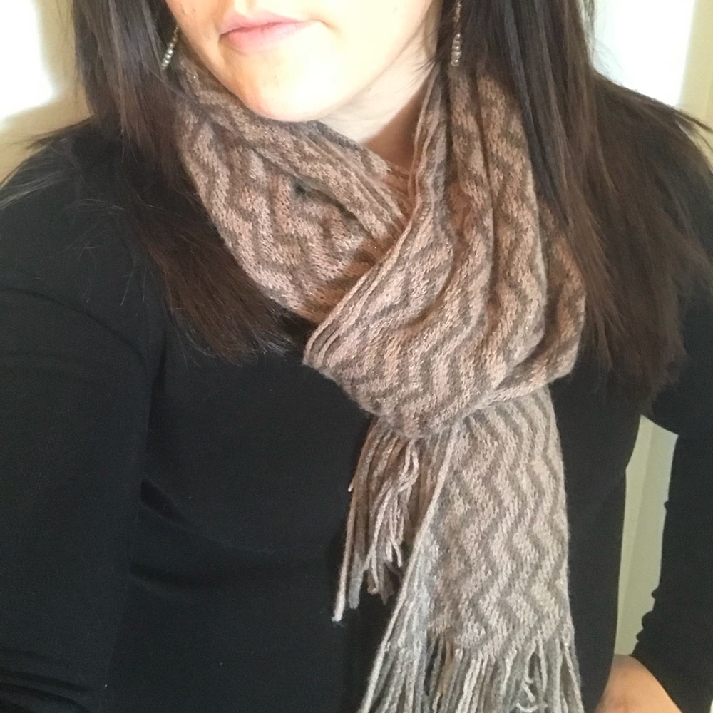 Chevron Print Fringe Scarf